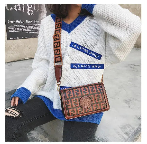 Retro style mini shoulder bag for women, crafted from PU leather, featured with trendy square design and stylish strap.