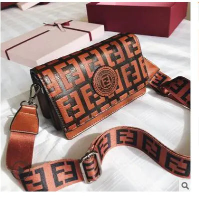 Retro style mini shoulder bag for women featuring brown PU leather and stylish patterns, perfect for modern outfits.