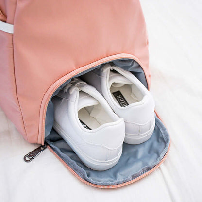 Hand-held large-capacity men's and women's body bags with shoes compartment.