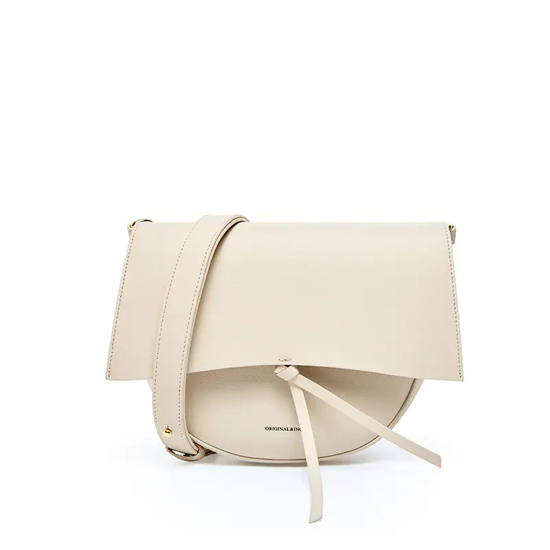 Sac à épaule en cuir polyvalent avec design rétro de selle